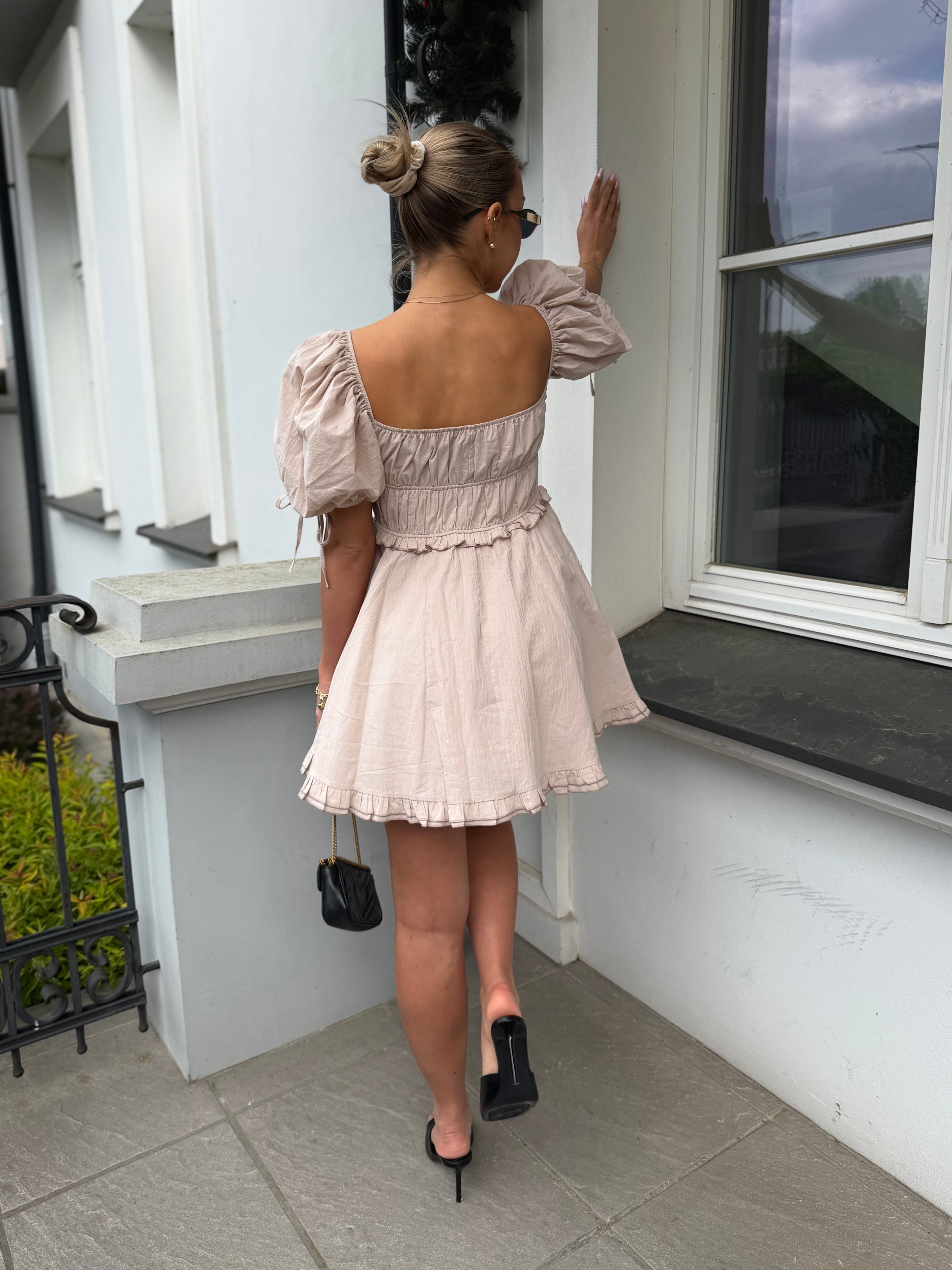 Sukienka z falbankami MBOCHAROVA - Veretti Boutique
