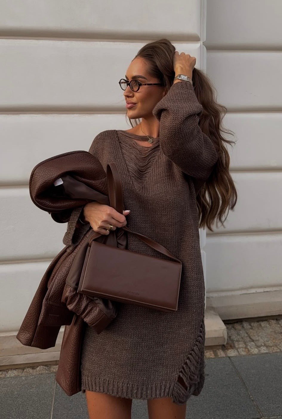 Sweterkowa sukienka/tunika gorzka czekolada (zdjęcie poglądowe na sprzedaż kolor z ostatniego zdjęcia) 25% alpaka i 25% wełna - Veretti Boutique