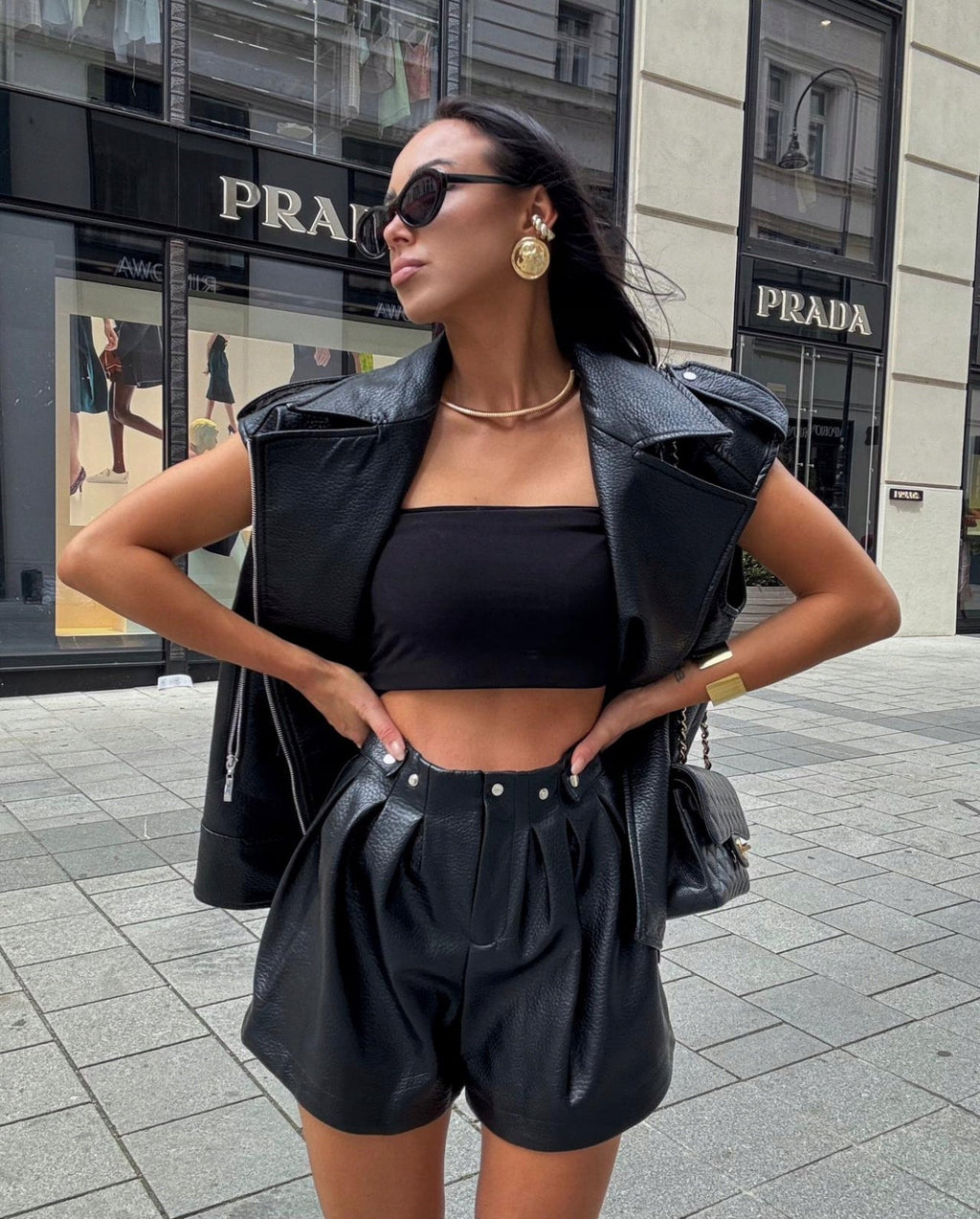 Szorty regulowane z eko skóry LaMilla - Veretti Boutique