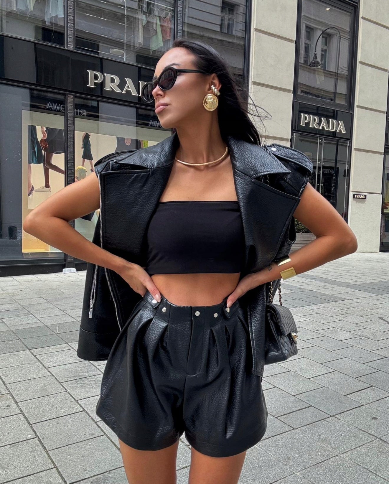 Szorty regulowane z eko skóry LaMilla - Veretti Boutique