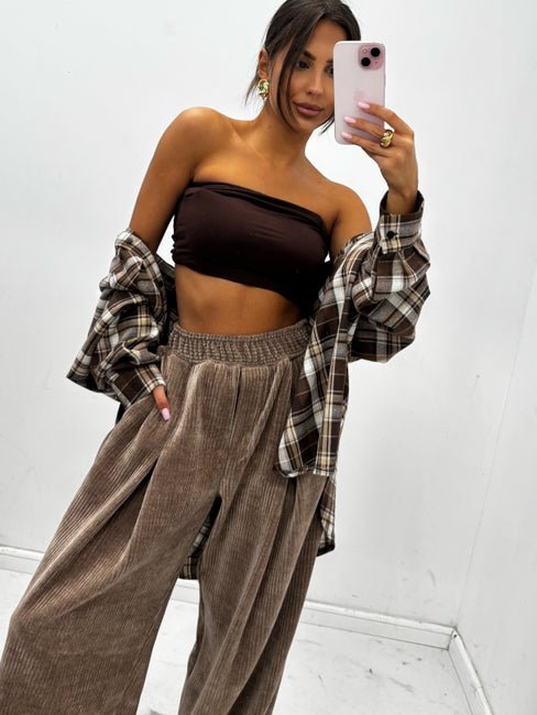 Sztruksowe spodnie mokka 35% bawełna EMO - Veretti Boutique