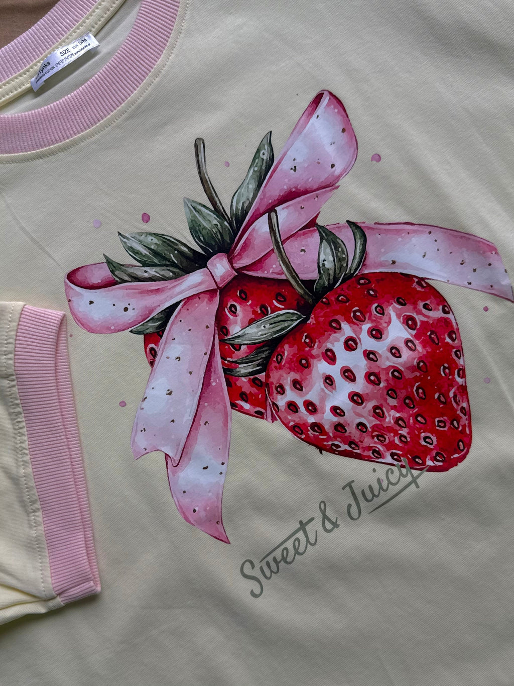 T-shirt truskawka - Veretti Boutique