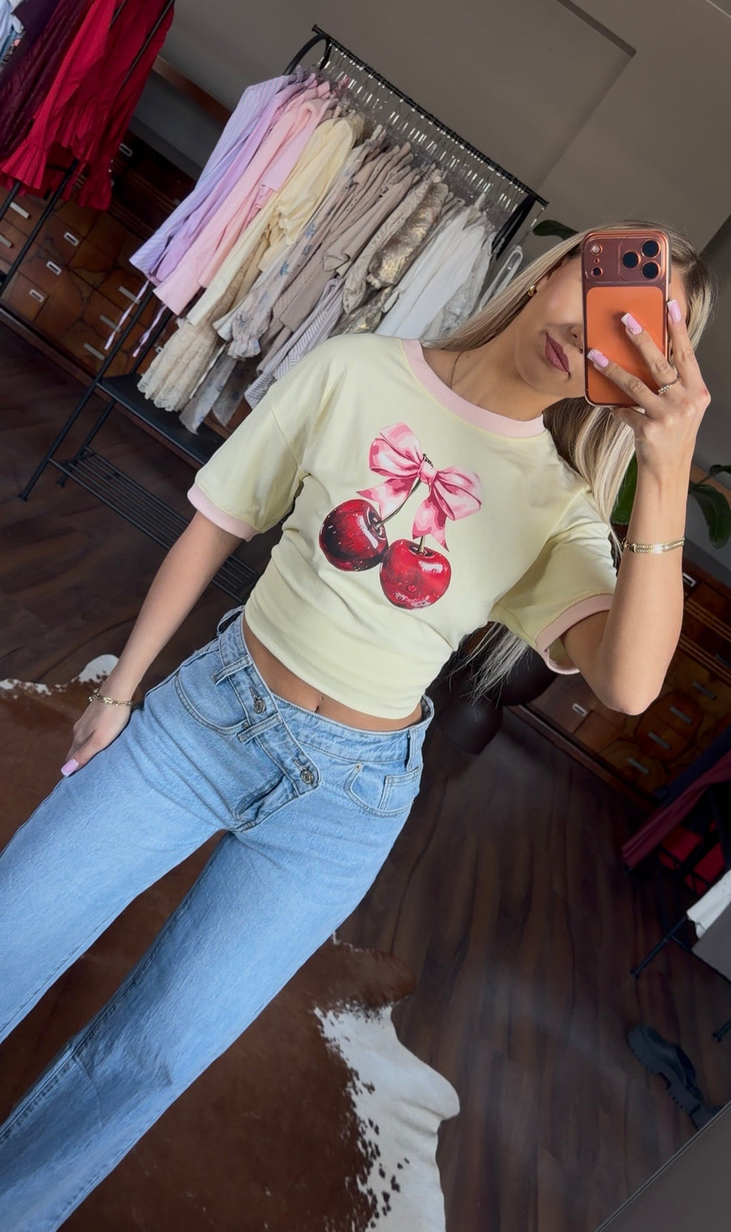 T-shirt wisienka - Veretti Boutique