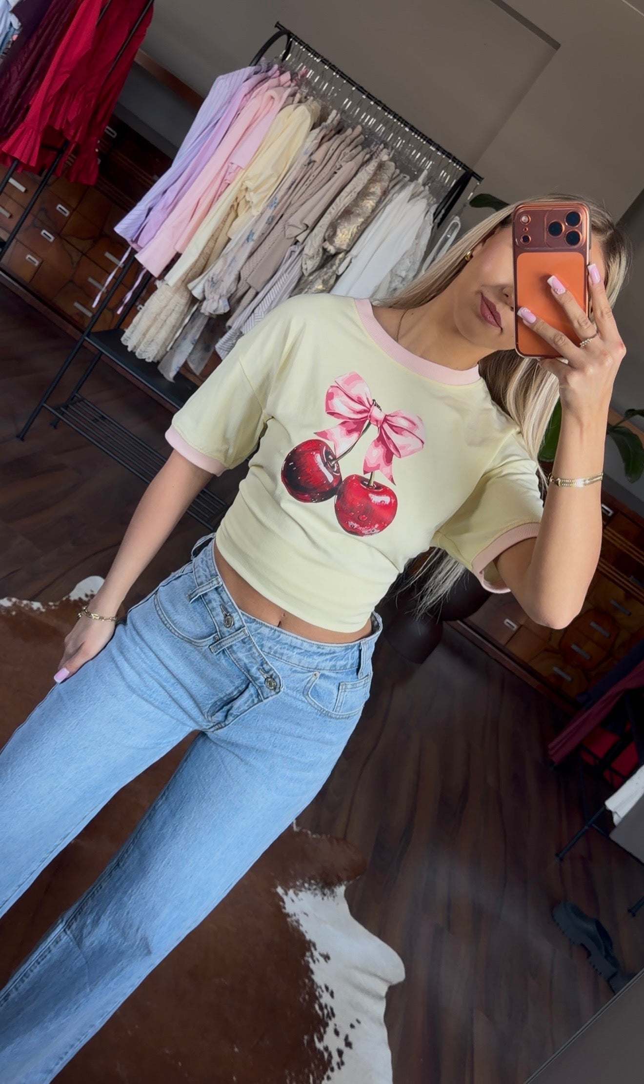 T-shirt wisienka - Veretti Boutique