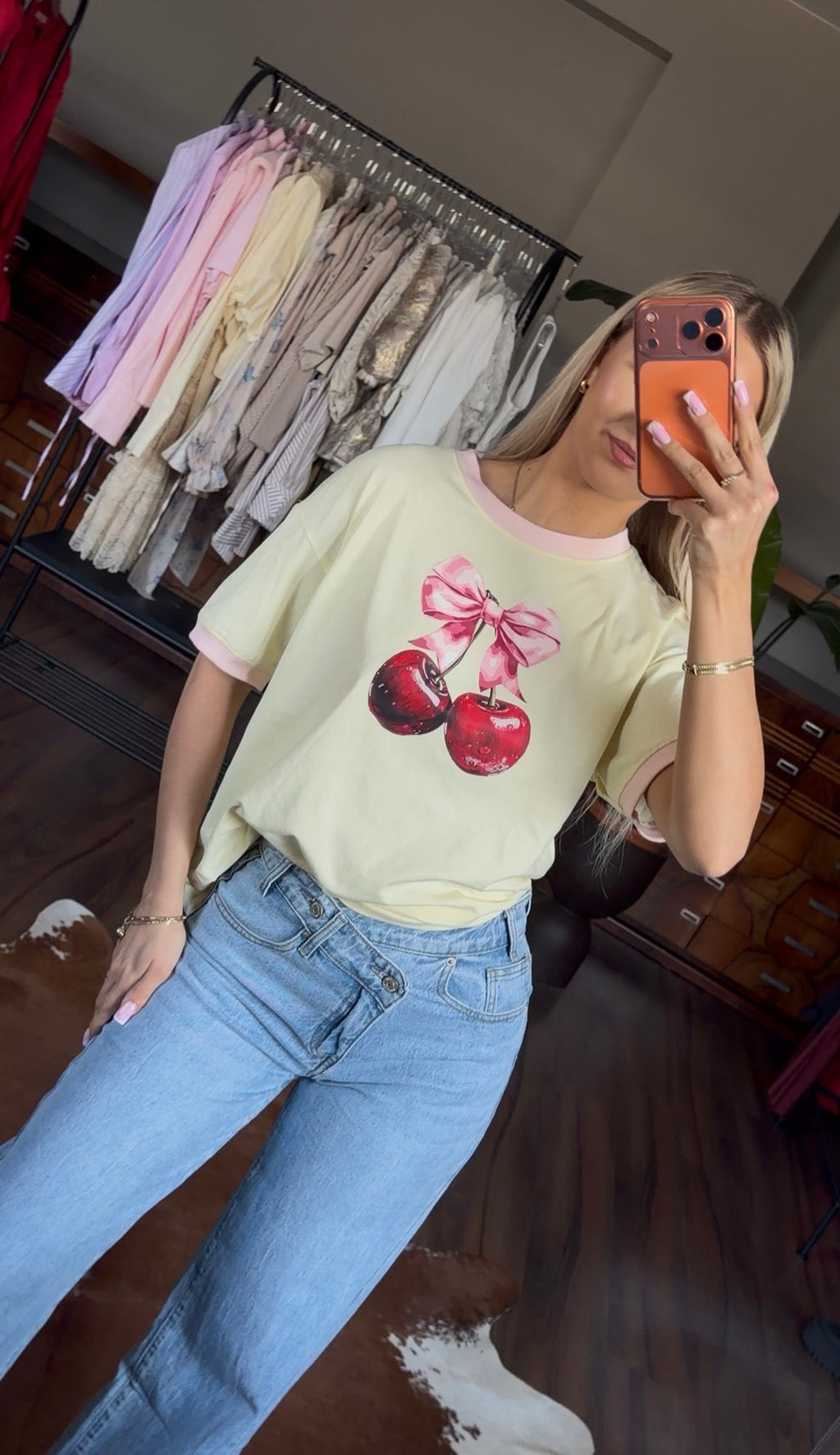 T-shirt wisienka - Veretti Boutique