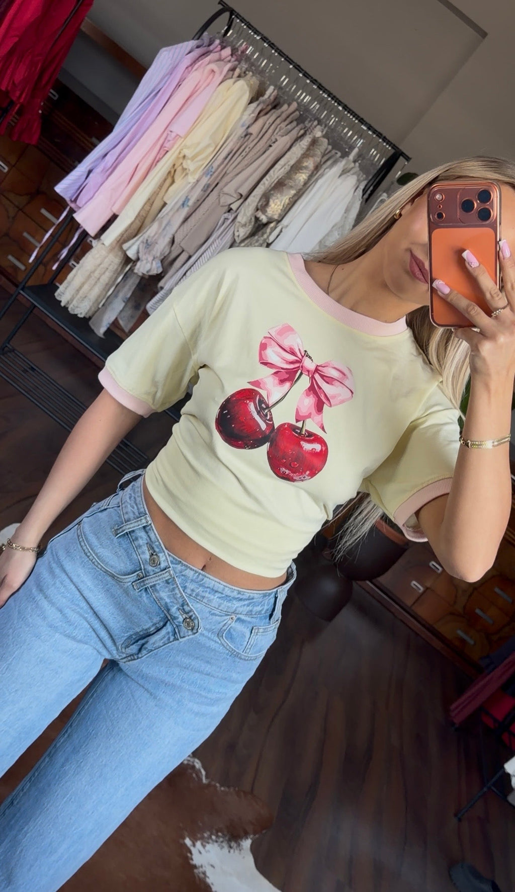 T-shirt wisienka - Veretti Boutique